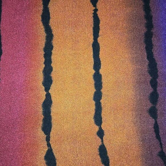 DILEMMA NEW YORK RAYON PONCHO TOP KNIT WOVEN PURPLE ORANGE RED WOMENS 40" X 32" - Picture 3 of 5